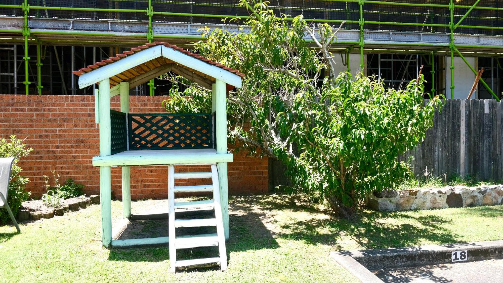 Sapphire Palms Motel Entrance Ngoại thất bức ảnh