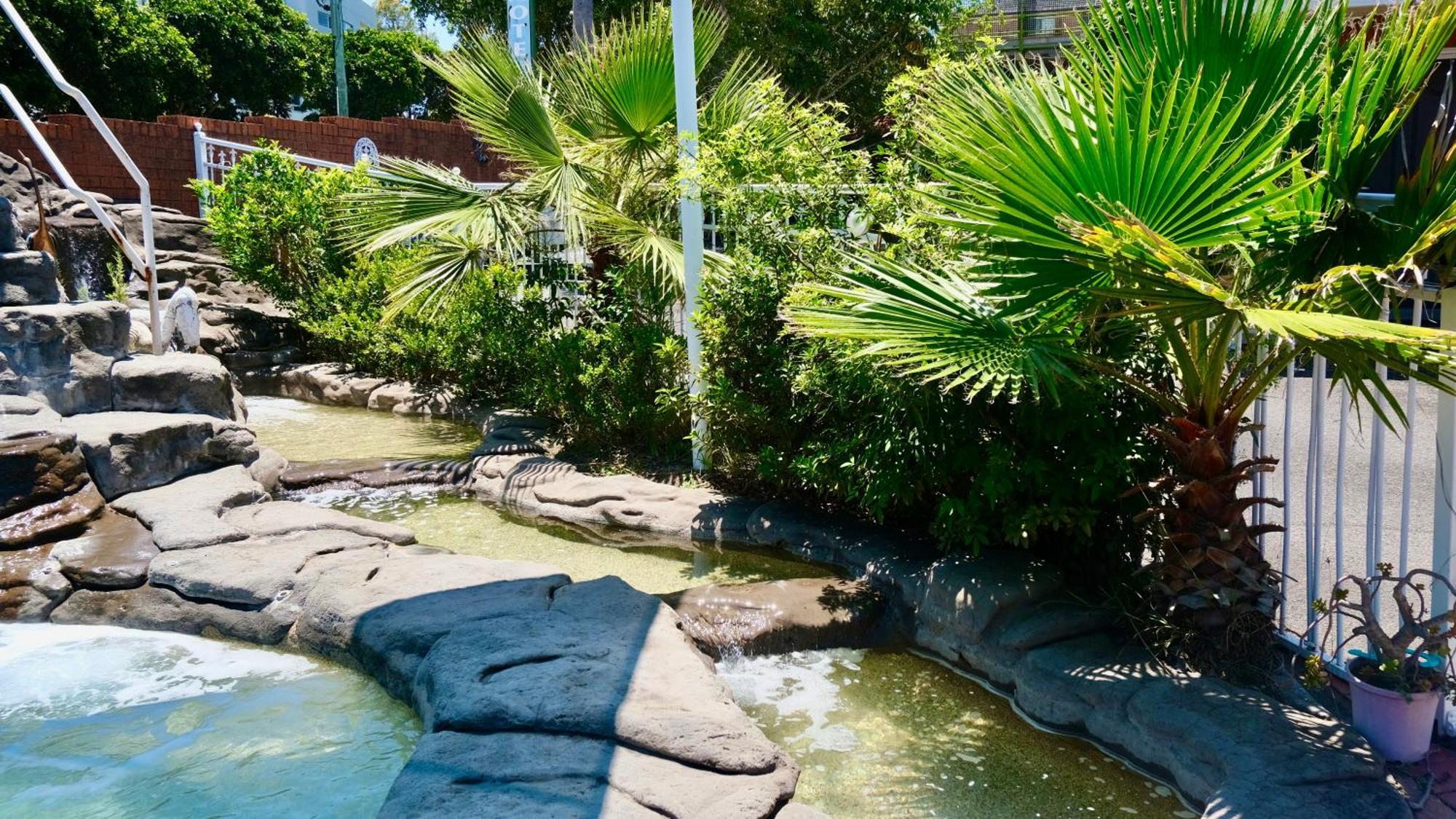 Sapphire Palms Motel Entrance Ngoại thất bức ảnh
